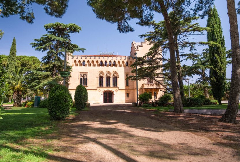 Castell Del Comte De Sicart, Spain
